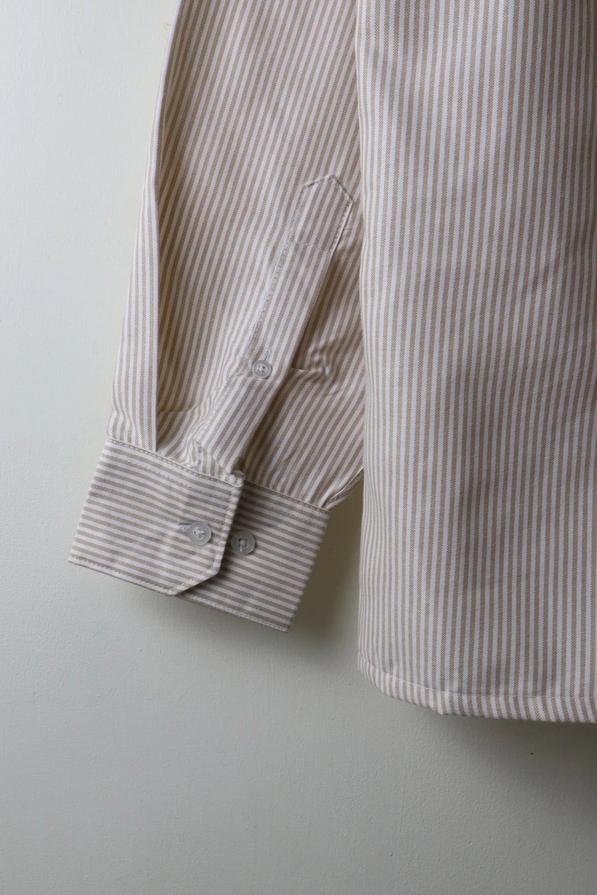 Artko 528: Relaxed Fit Shirt [UNISEX]
