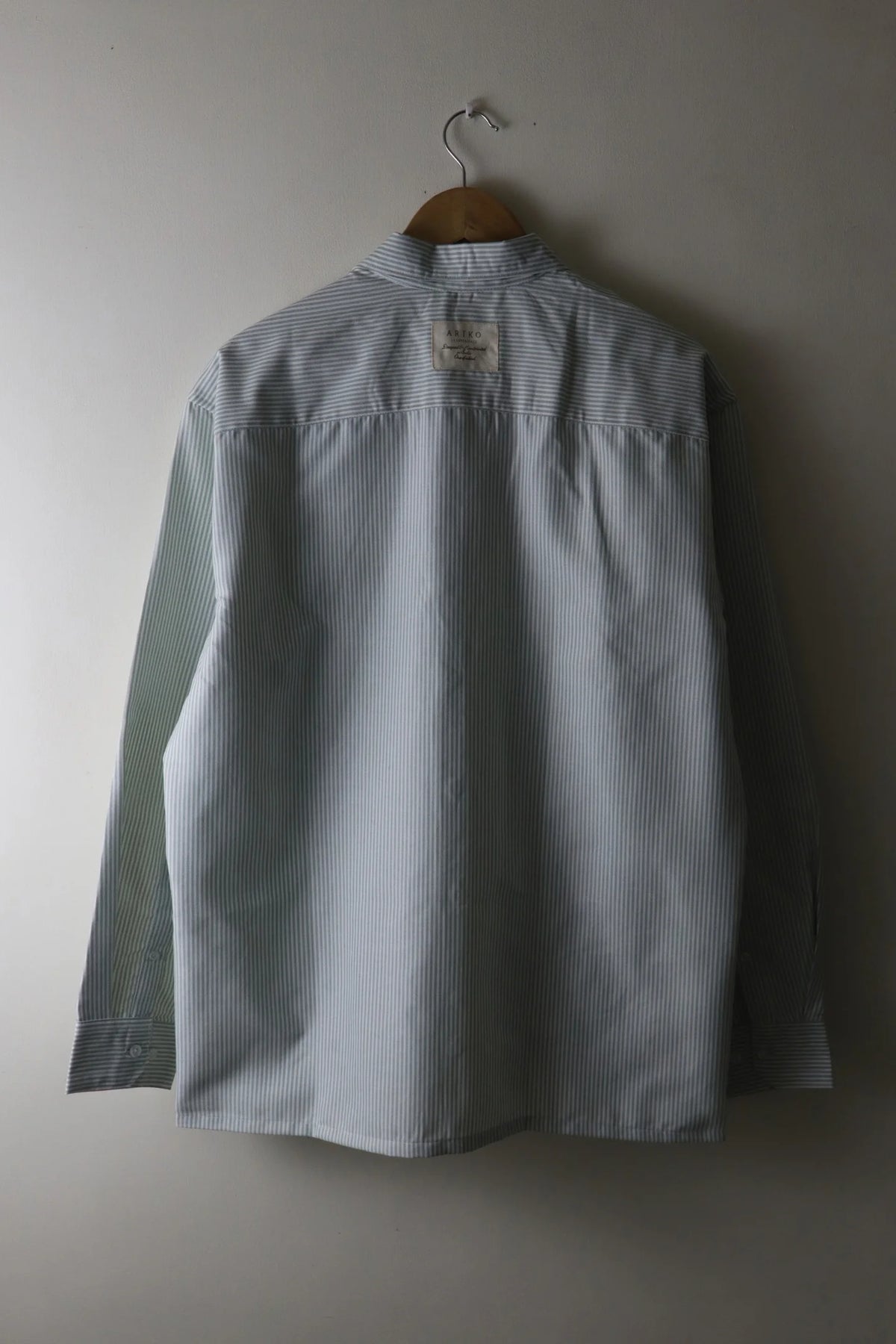 Artko 527: Relaxed Fit Shirt [UNISEX]
